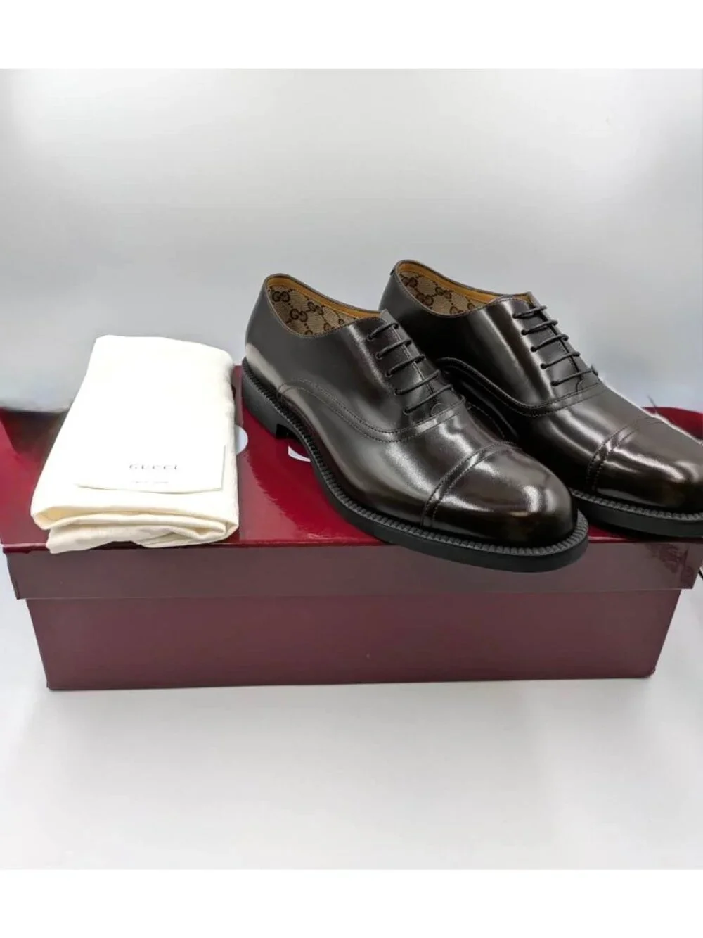 Gucci Men's  Cap‑Toe Calfskin Oxford Dress Shoes Ebano Brown UK9 812153